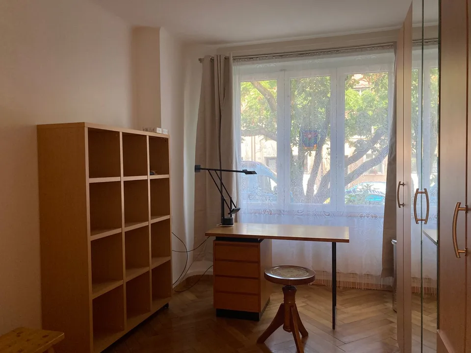 Charming 3-room apartment with sunny balcony and access to the garden!