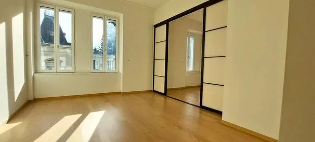 Prächtiges Loft von 103m2 im Herzen von Montreux - Hochwertige Ausstattung. – Foto 7 von 12