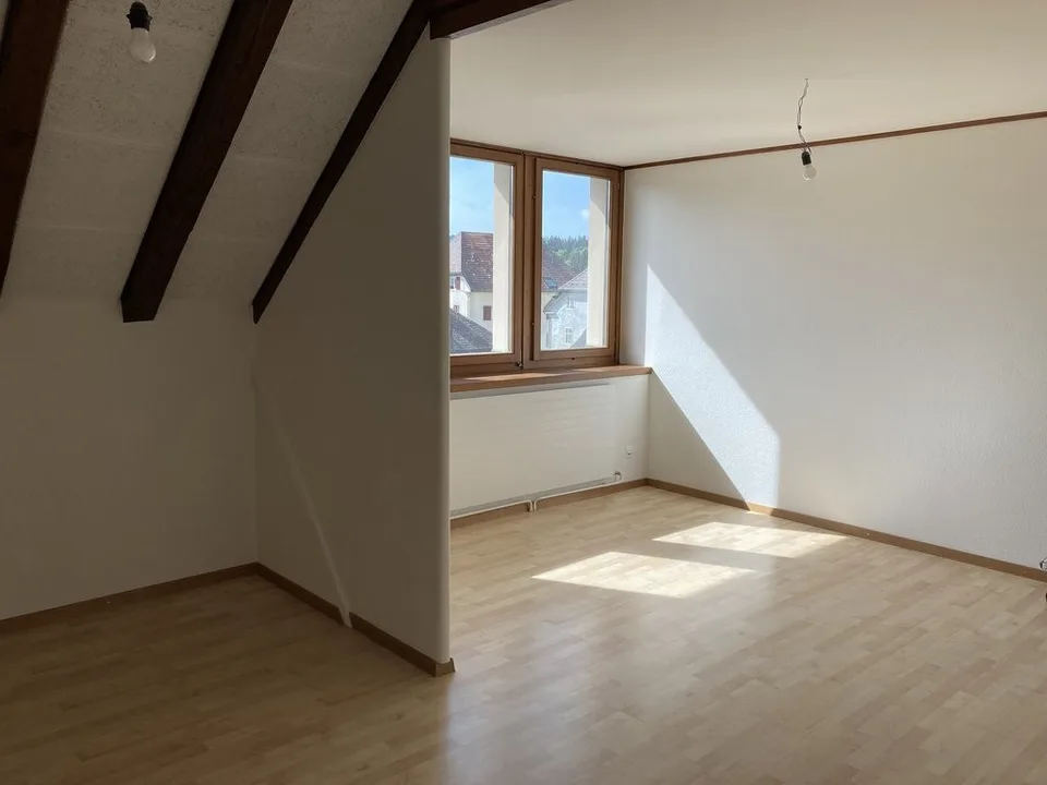 Schönes 1,5-Zimmer-Apartment im 4. Stock