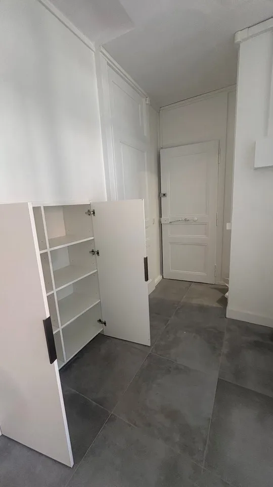 STUDIO FOR RENT, COMPLETELY RENOVATED