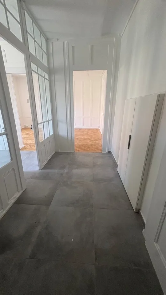 STUDIO FOR RENT, COMPLETELY RENOVATED