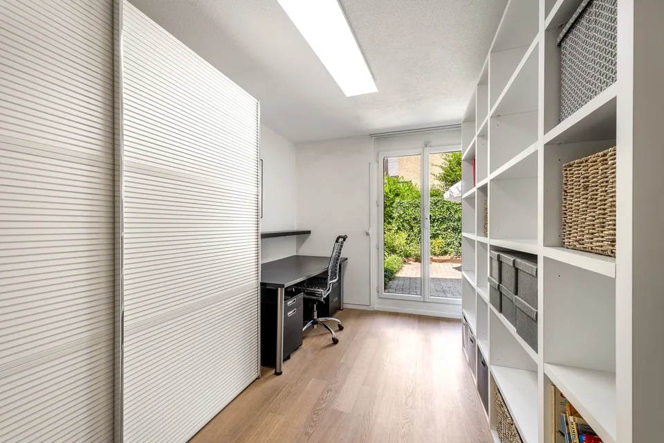 Ampio appartamento terrazza 5½-locali con vista panoramica, privacy e benessere – foto 8 di 15