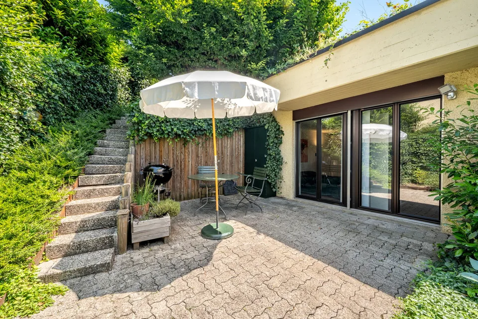 Ampio appartamento terrazza 5½-locali con vista panoramica, privacy e benessere – foto 11 di 15