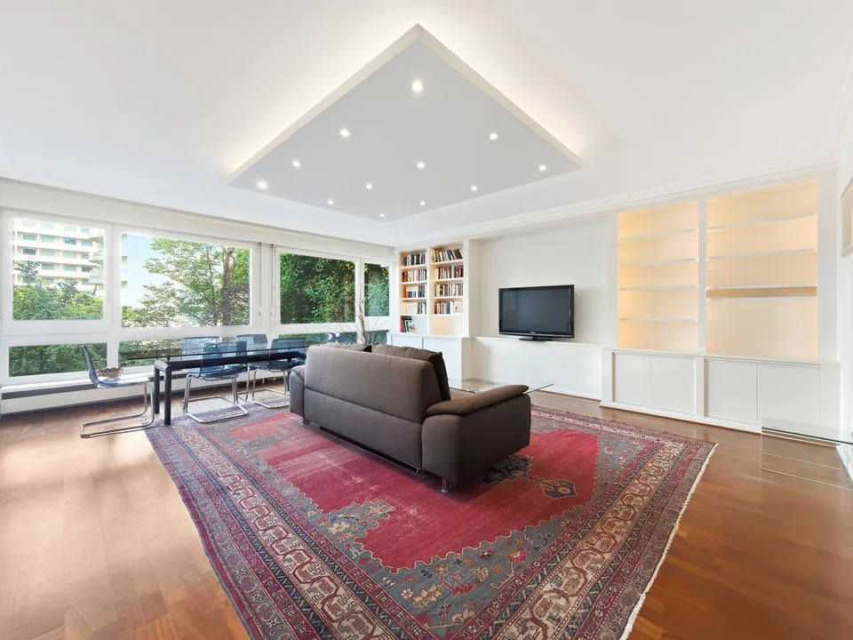 Lumineux appartement meublé de 3 pièces avec balcon – Route de Florissant, Genève