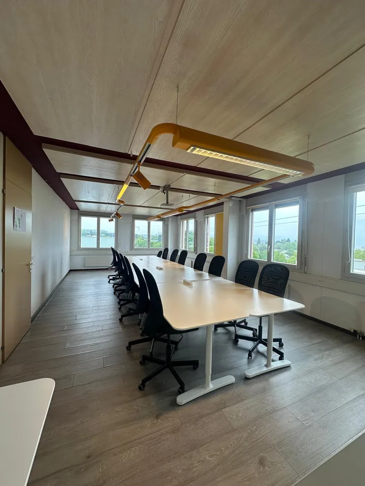 Bureaux lumineux à Morges – photo 2 sur 12