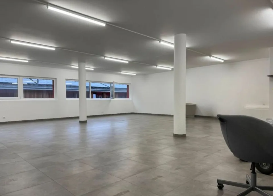 Administrative/Office 1.5 rooms 156.35 m2 in Puidoux-Gare