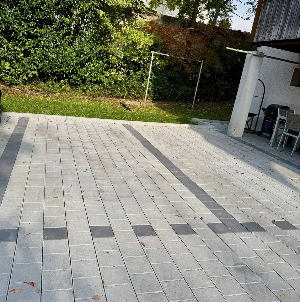 Offene Einstellplätze zu vermieten in Seuzach
