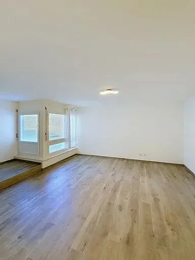 Beautiful renovated apartment!