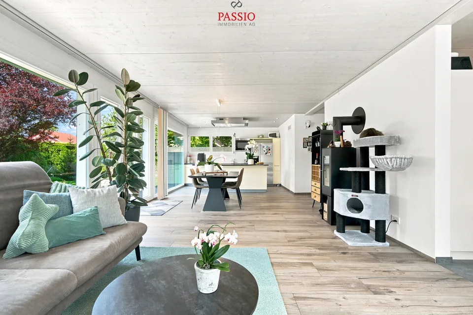 Modernes 5.5-Zimmer Einfamilienhaus mit Gartenparadies