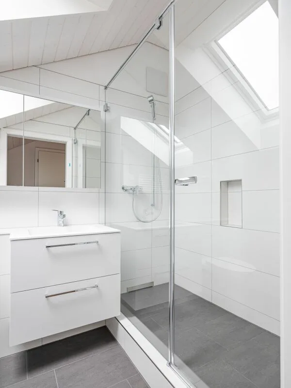 ERSTVERMIETUNG, EINZIGARTIGE UND TRENDIGE DACHWOHNUNG MIT LOFTCHARAKTER! – Foto 7 von 9