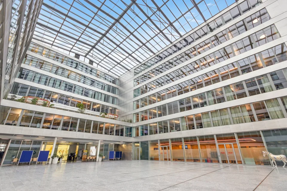 Expanded commercial space in trendy Glattpark