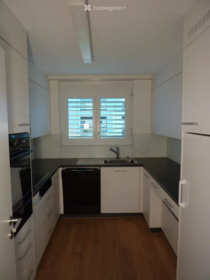 4 1/2 locali appartamento al piano terra con area di giardino (25m2) vicino al centro storico