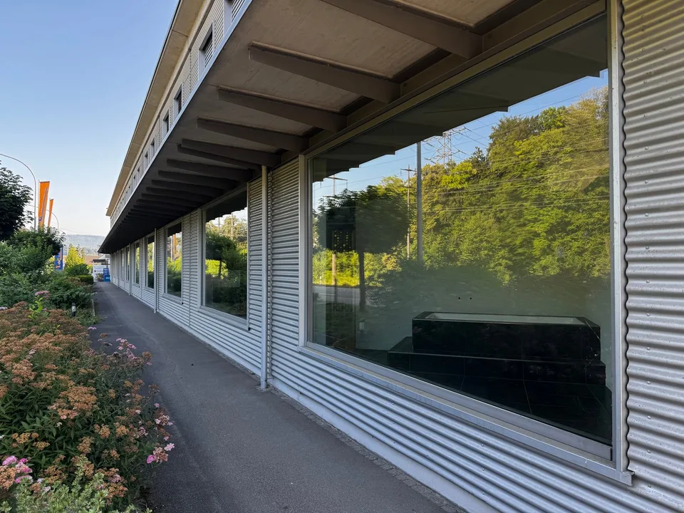 Vielseitige Gewerbefläche im Erdgeschoss 335 m²
