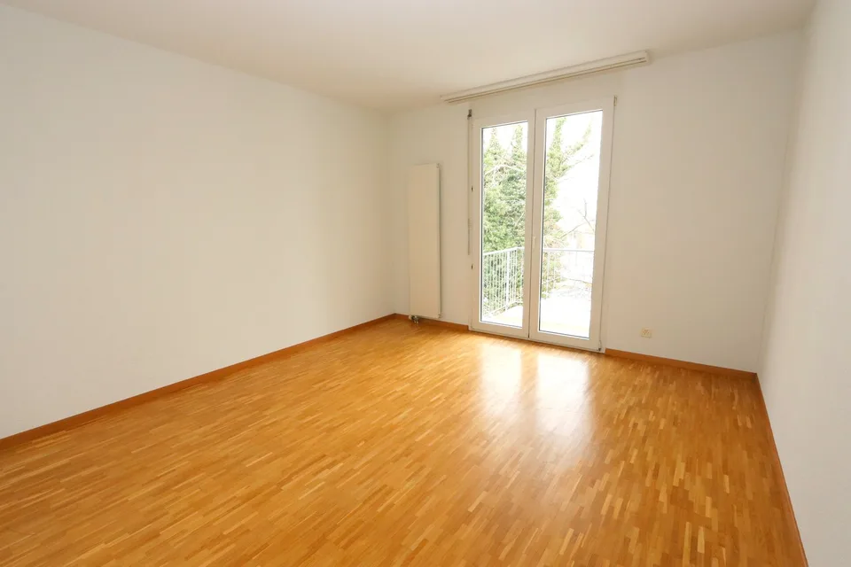 Appartement 3.5 pièces au 2e étage droite, situation calme avec balcon