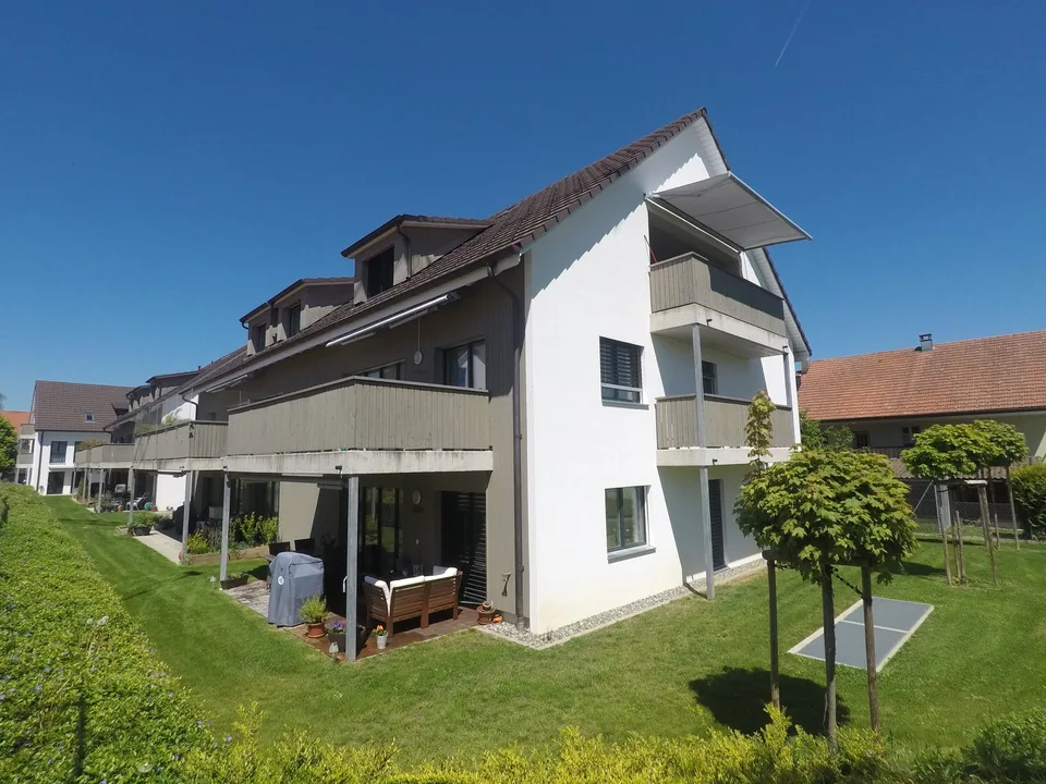 Moderne 2.5 Zimmer Dachwohnung