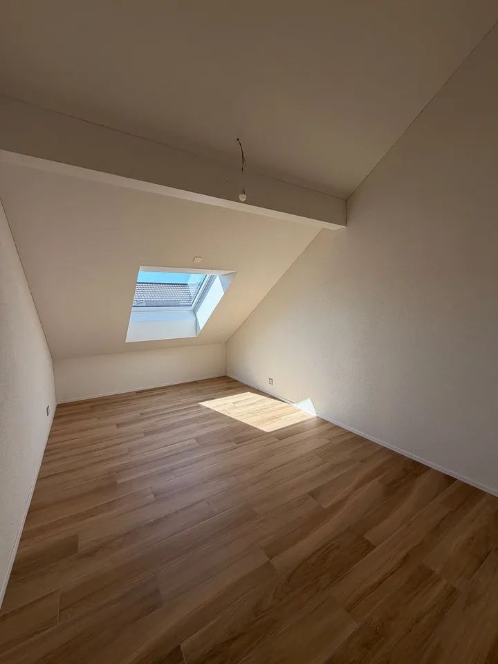 Appartamento esclusivo 3.5 locali in mansarda in un edificio nuovo 103 m² con molta luce & charme