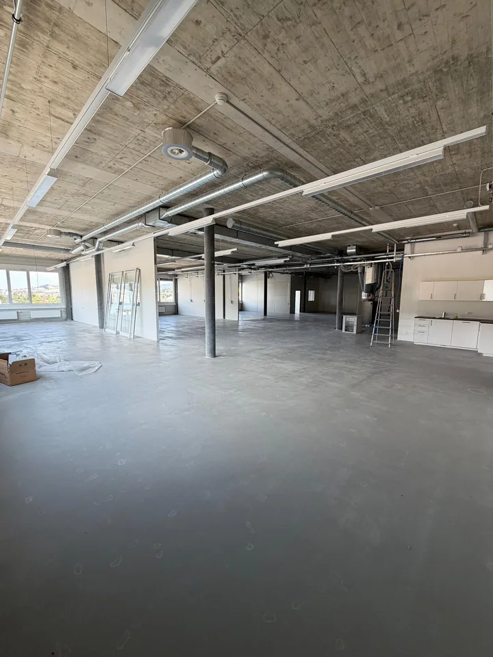 Moderne Industrieflächen zur Miete – Boulevard des Eplatures 64, La Chaux-de-Fonds – Foto 13 von 13
