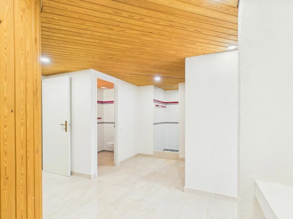 Villa luxueuse avec vue dégagée et beaucoup d'intimité à Frenkendorf – photo 26 sur 32