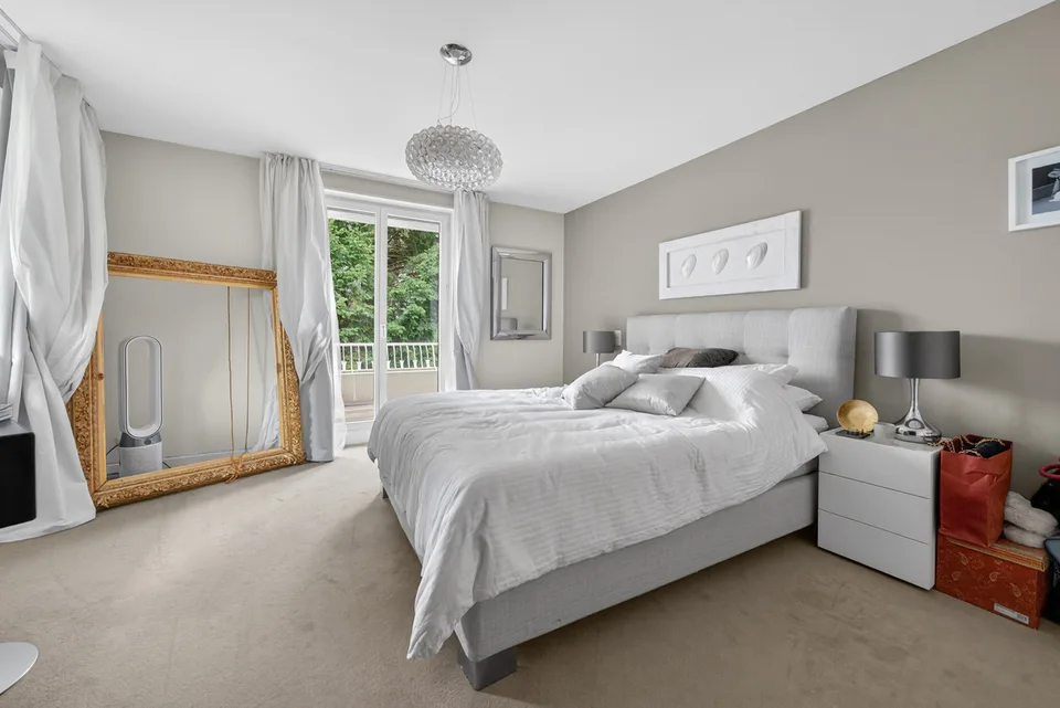 Magnifica villa individuale con vista sul lago – foto 8 di 12