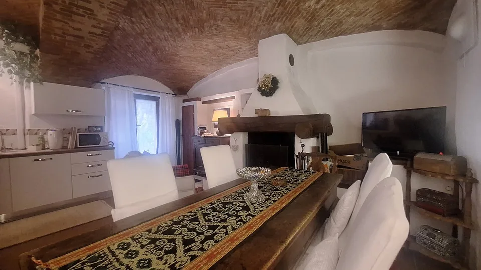 Cozy House with Terrace, Garden, Private Parking and Pool