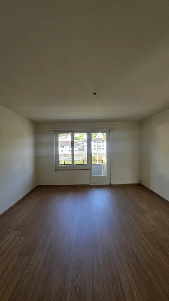Temporary until 30.09.2028 - Apartment at Adliswil train station