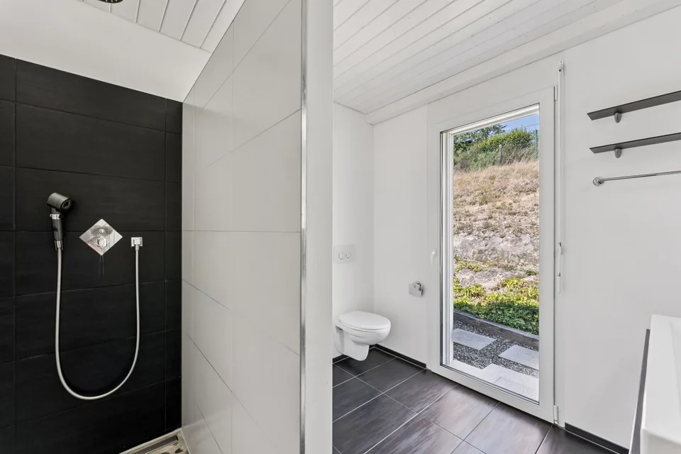 Familienvilla im contemporary-Stil, außergewöhnliche Aussicht – Foto 10 von 13