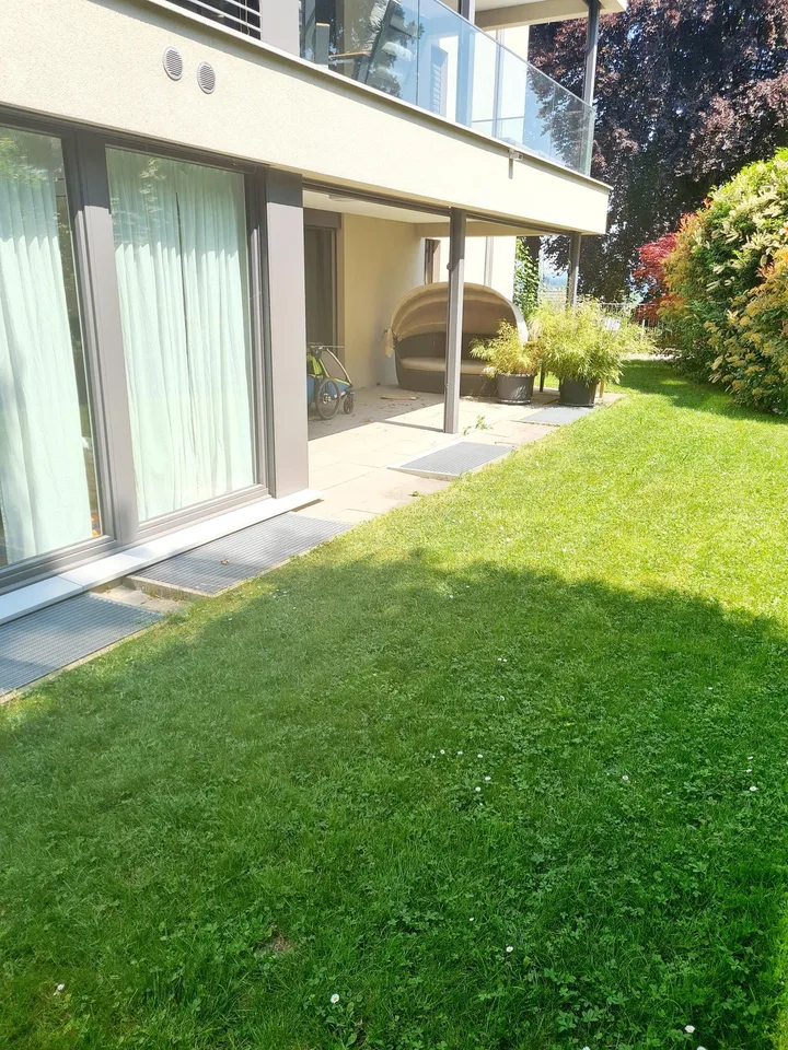 Appartamento moderno 4.5 locali con area di soggiorno a Kreuzlingen