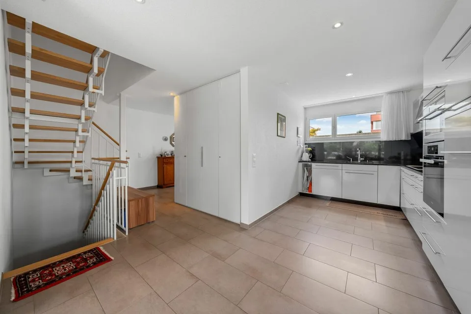 Maison charmante avec charme et qualité de vie - maison mitoyenne de 4,5 pièces de style dans un emplacement familial