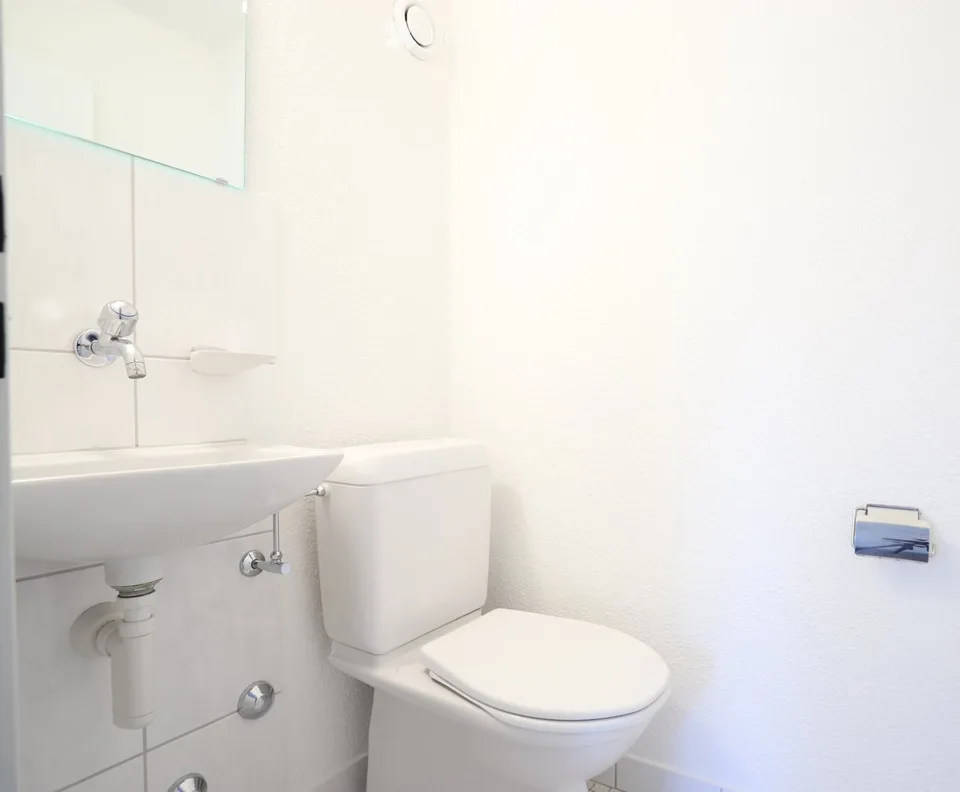 Lichtdurchflutete 4.5 Zimmer Familienwohnung an ruhiger Lage