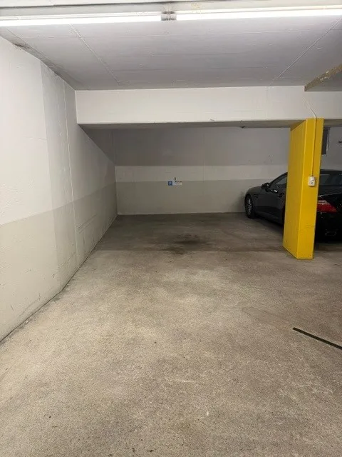 Parkplatz in Tiefgarage zu vermieten