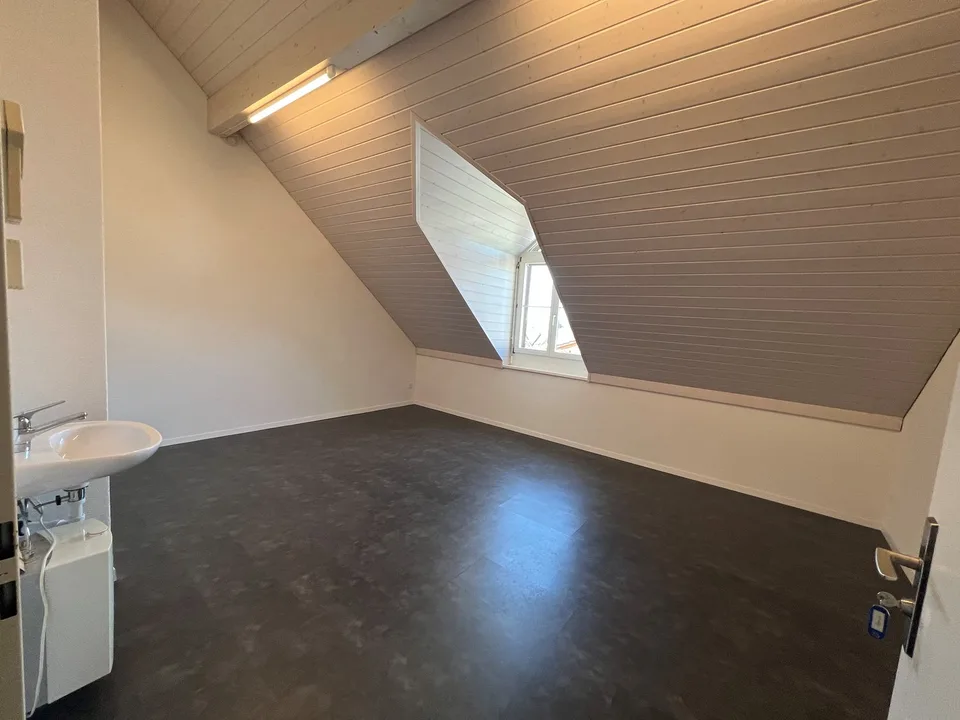 Salle de bricolage à louer
