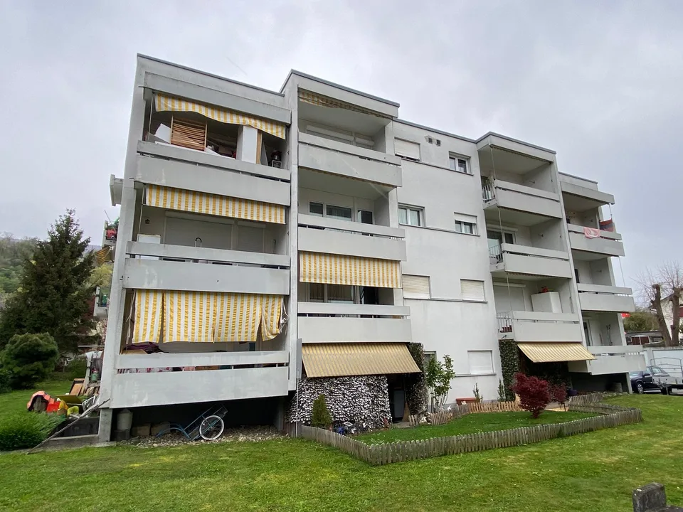 Helle 4.5-Zimmer-Wohnung mit Balkon in Lengnau BE