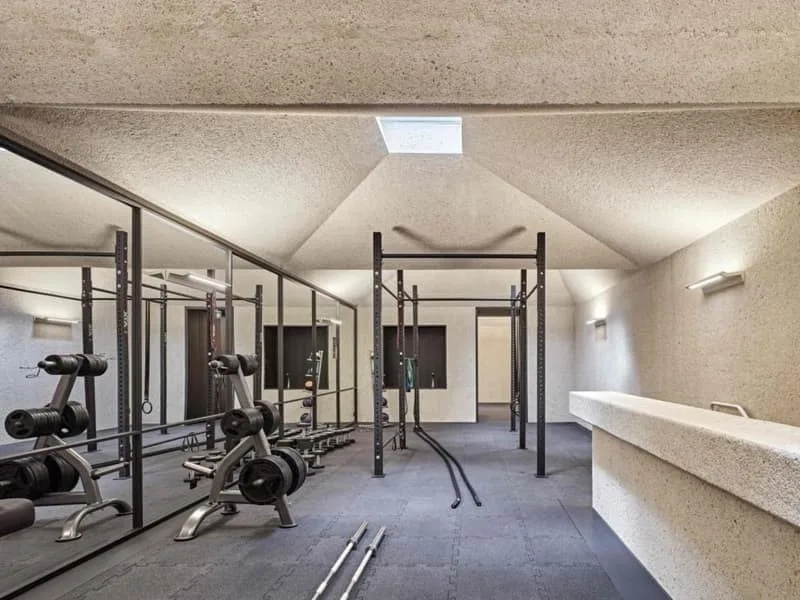 Appartement 2.5 pièces à Kloten avec piscine, gym & co.