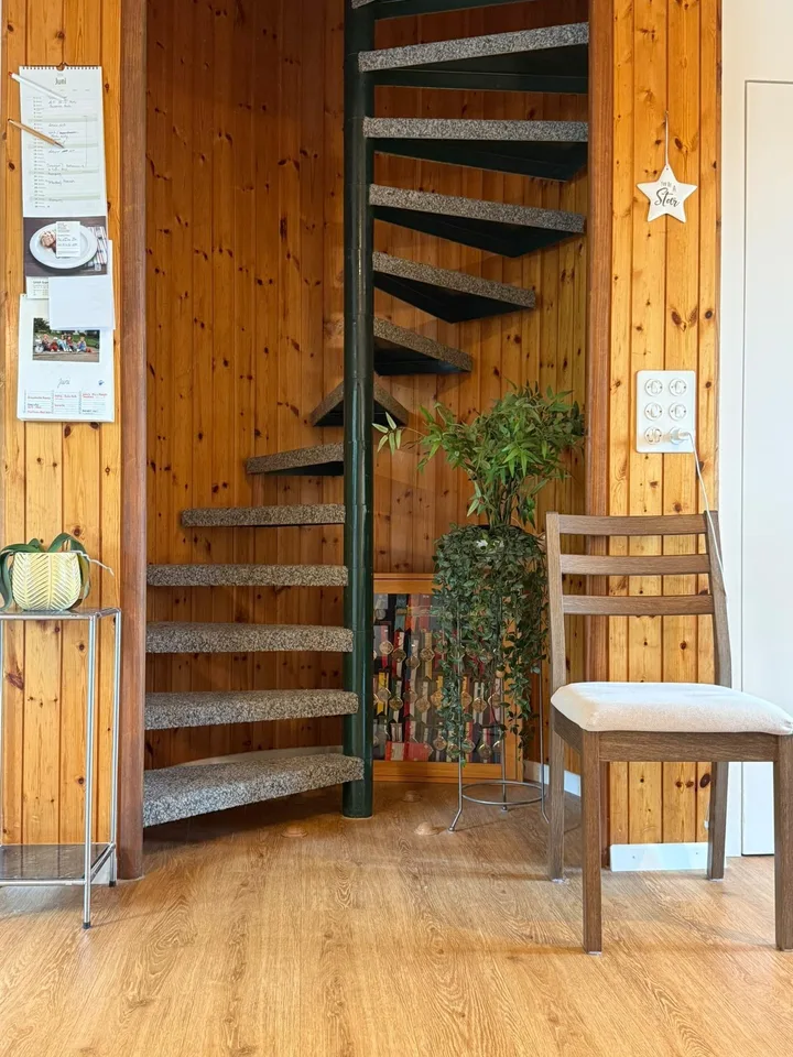 Spacious 5.5-room apartment in a quiet location in Niederteufen
