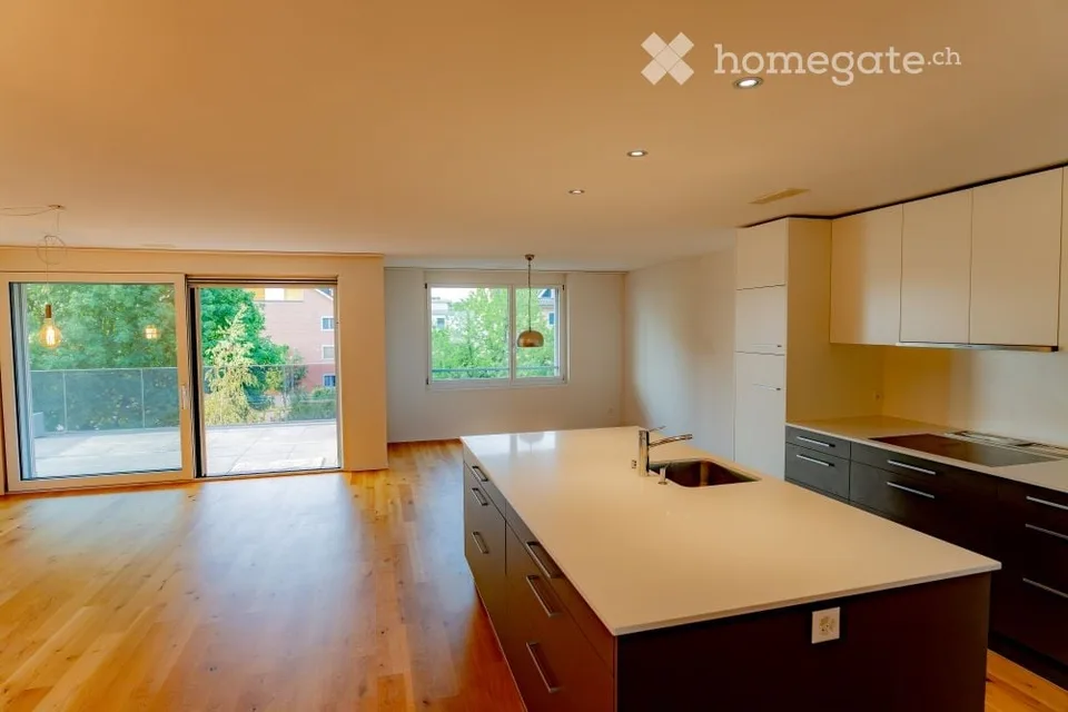 Appartement spacieux et ensoleillé de 4,5 pièces au 2e étage à Mühlau