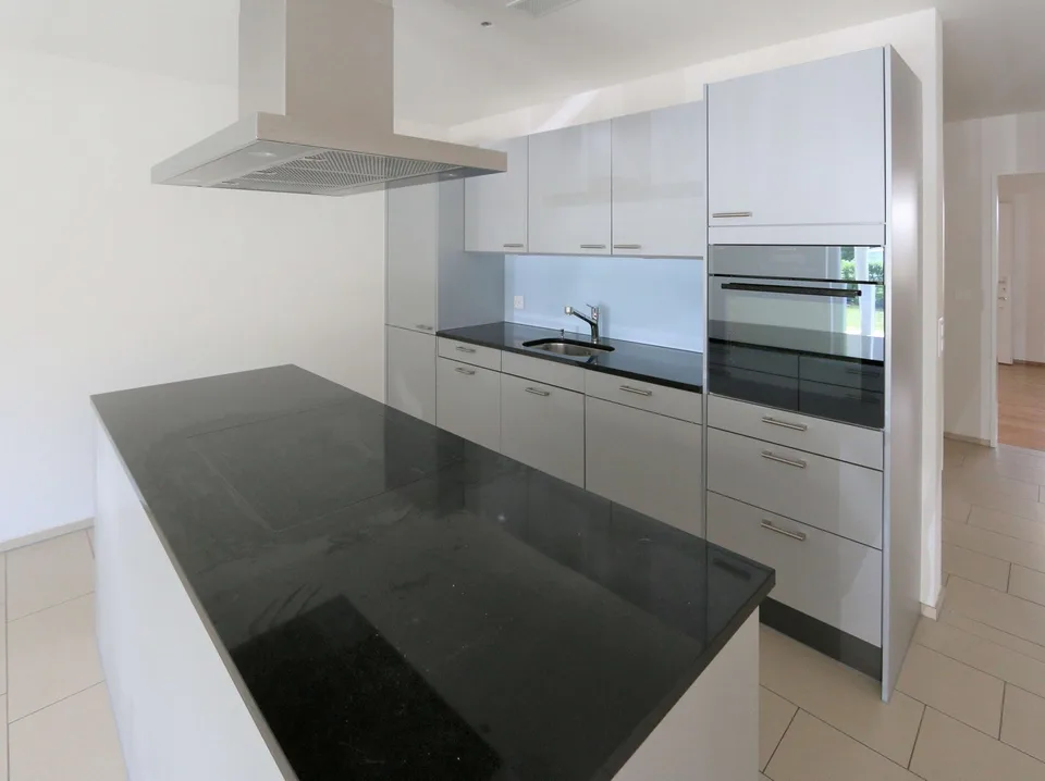 Spacious 3.5-room apartment with balcony