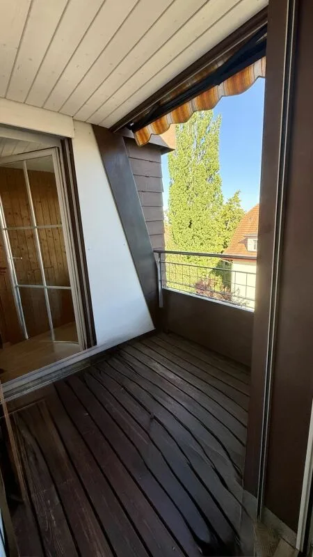 2 1/2-Zimmer-Dachwohnung mit schöner Aussicht