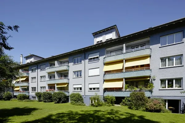 "heimelige" Dach-Wohnung an zentraler Lage