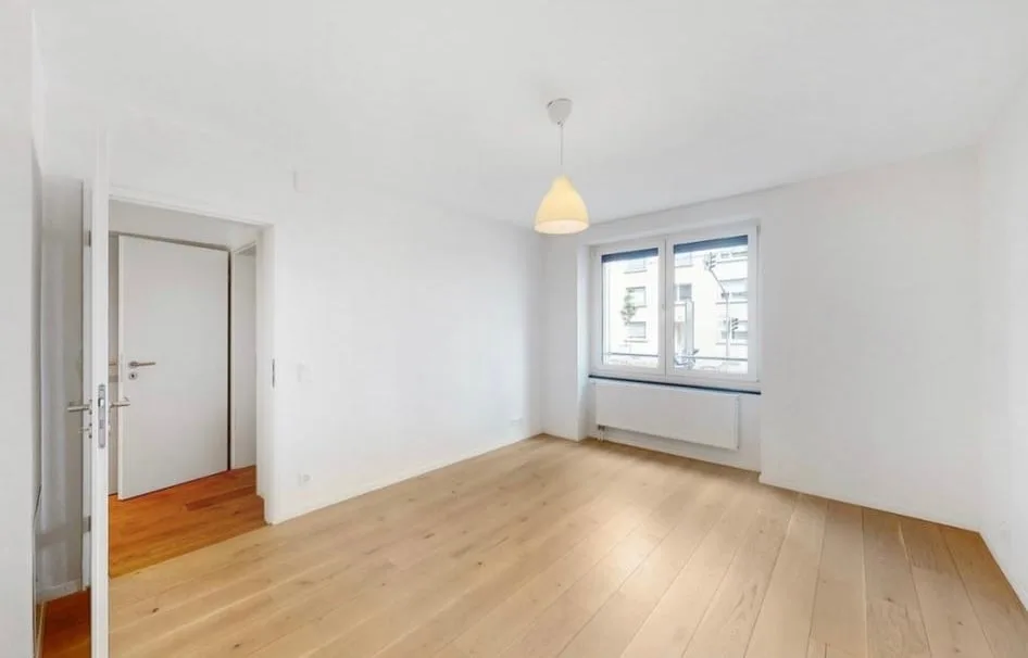 Moderne Wohnung mit eigenem Waschturm – Foto 6 von 7