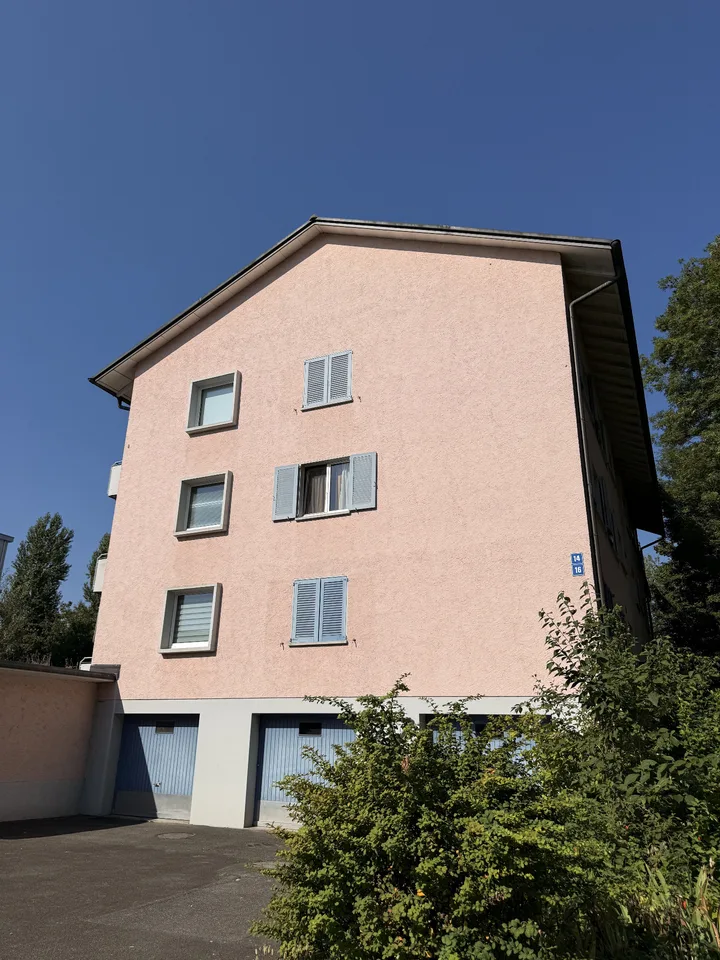 Helle 2.5-Zimmer-Wohnung mit neuer Küche & Bad