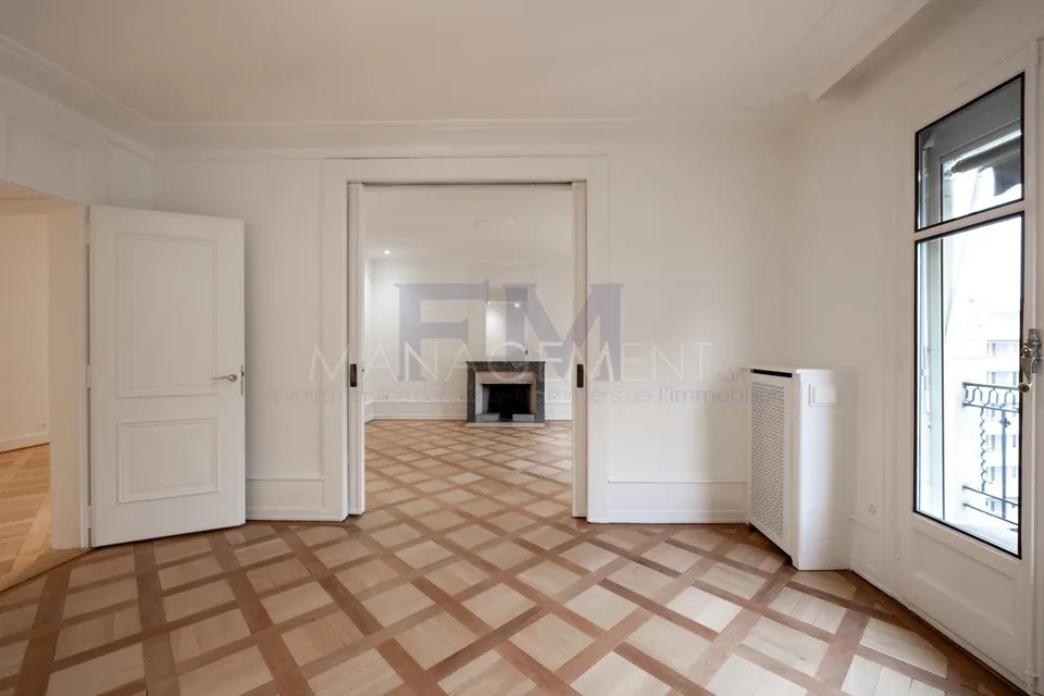 Rue de Marignac - 6.5 rooms of approx. 154 m² on the 6th floor