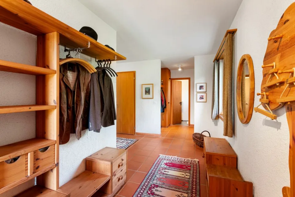 Ampia casa unifamiliare di 6½ locali con un'oasi di giardino da sogno