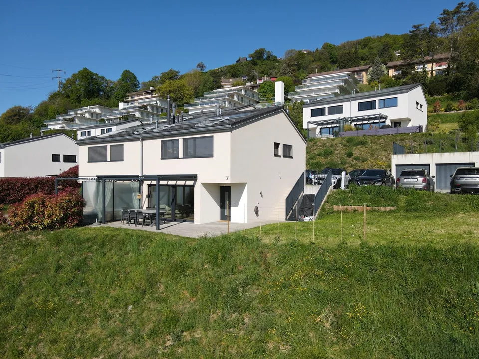 Magnifique maison jumelle moderne à Jongny avec vue panoramique