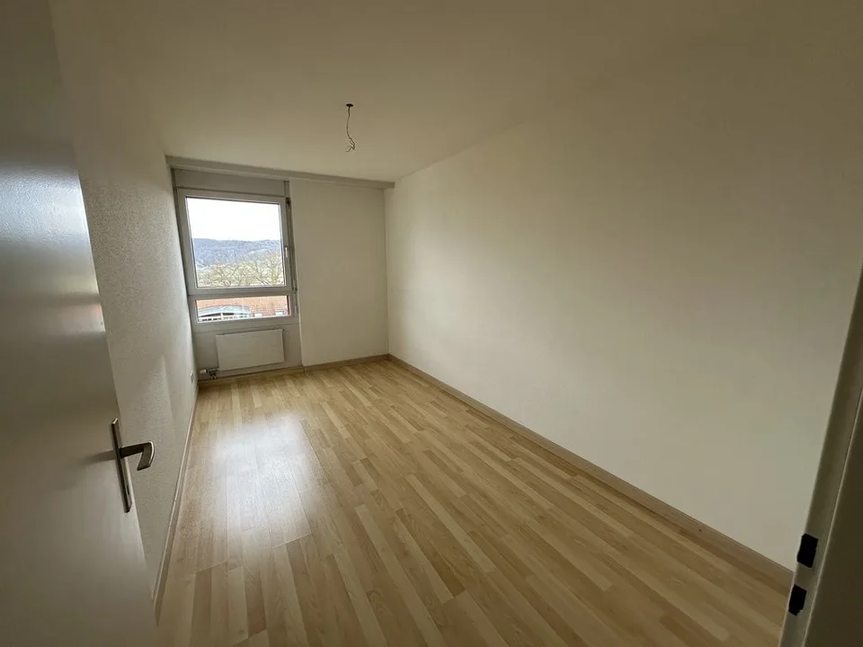 La tua nuova casa con vista panoramica - 4,5 locali al 19° piano di Liebrüti