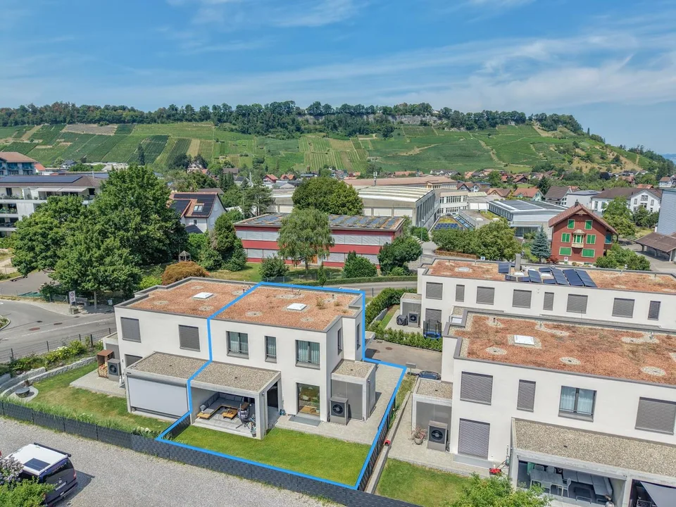 4.5-Zi. Doppeleinfamilienhaus mit Einzelgarage und Aussenabstellplatz