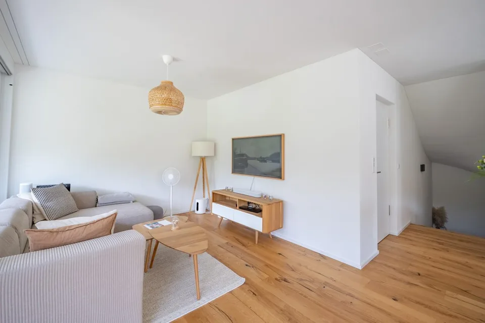 Maison jumelée 4,5 pièces avec garage individuel et place de parking extérieure