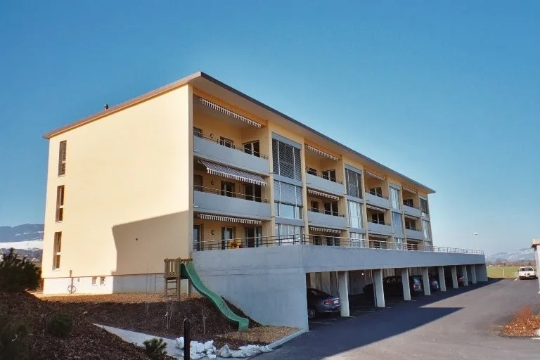 Charmantes 3.5 Zimmer Wohnung mit Terrasse in einem sehr familiären Viertel