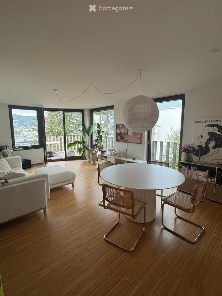 Bright & Quiet 3-Room Apartment with Balcony