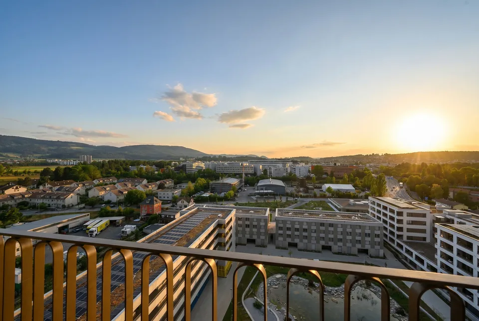 AT THE TOP | PANORAMASICHT KÜSST LUXUS