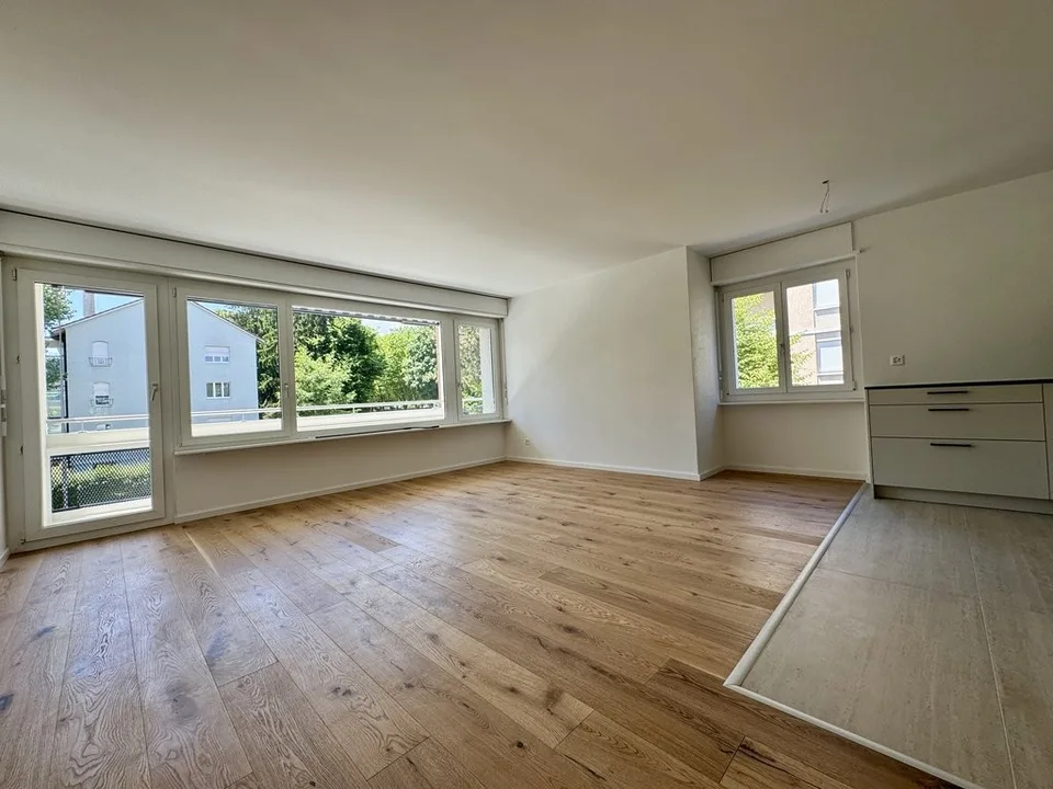 FIRST RENTAL AFTER RENOVATION - 1X NET RENT FREE